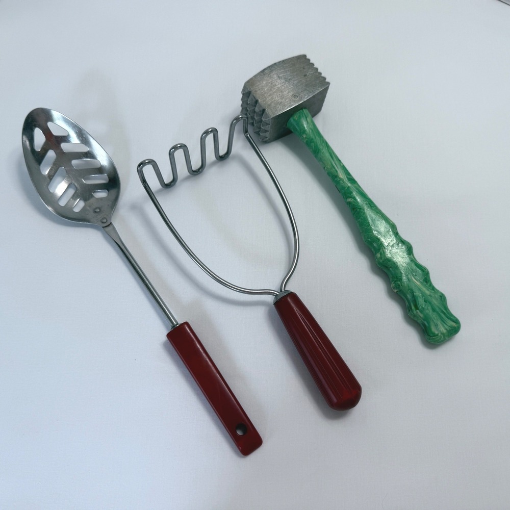 Vintage Kitchen Tool Lot 3pc Red Green Bakelite Plastic Handle Fair Retro Set